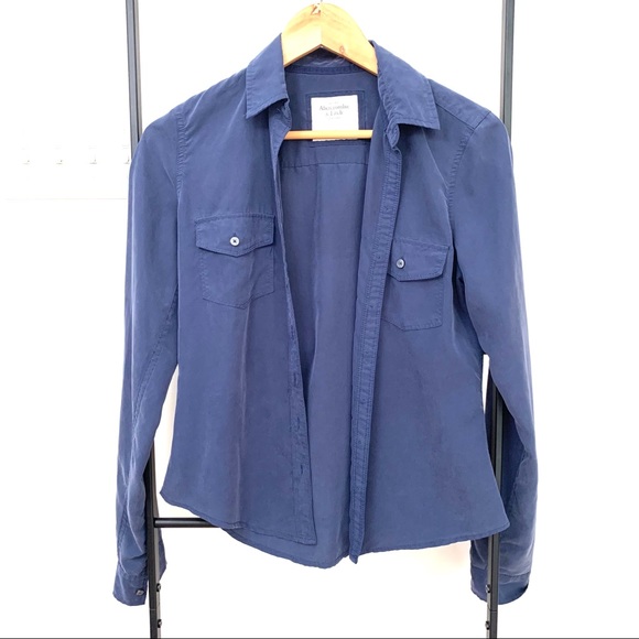 Abercrombie & Fitch Button Up Shirt - Picture 4 of 11